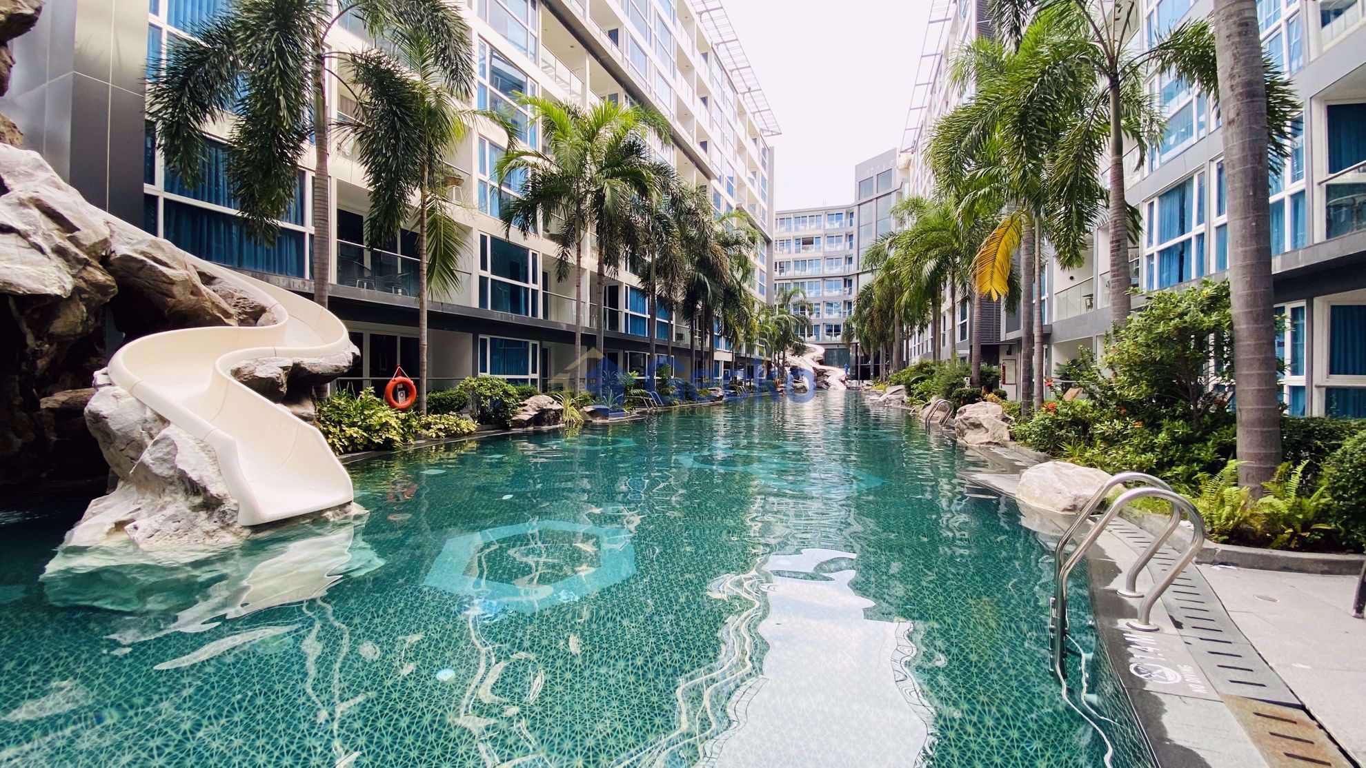 Centara_Avenue_Residence_&_Suites_Pattaya