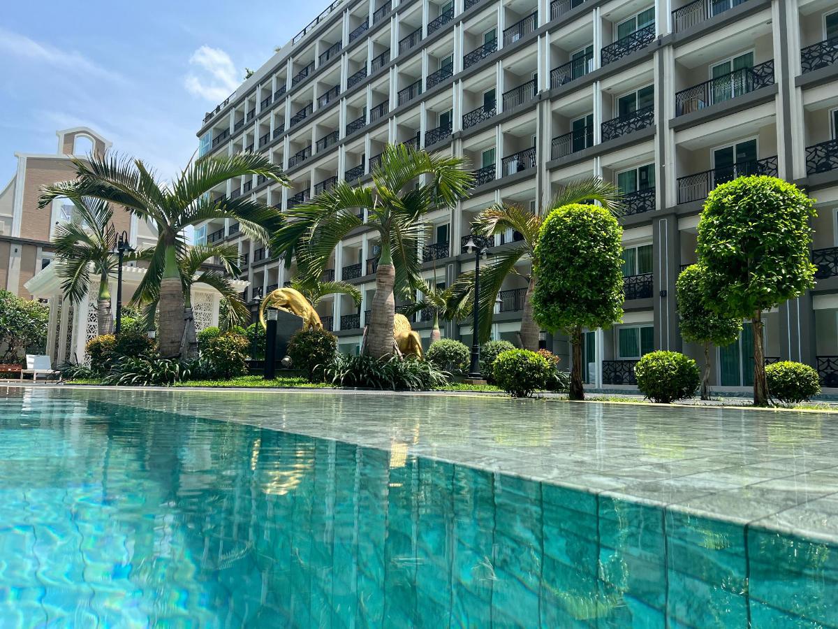 Dusit_Grand_Park_2_Jomtien_Pattaya