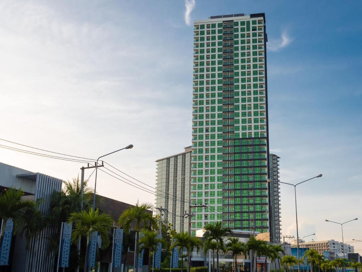 Dusit-grand-condo-view-1