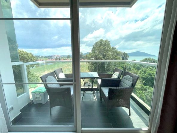 Квартира_Del Mare Bangsaray Beachfront