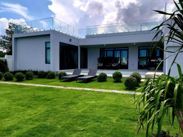 Вилла_Palm lakeside Villa_3