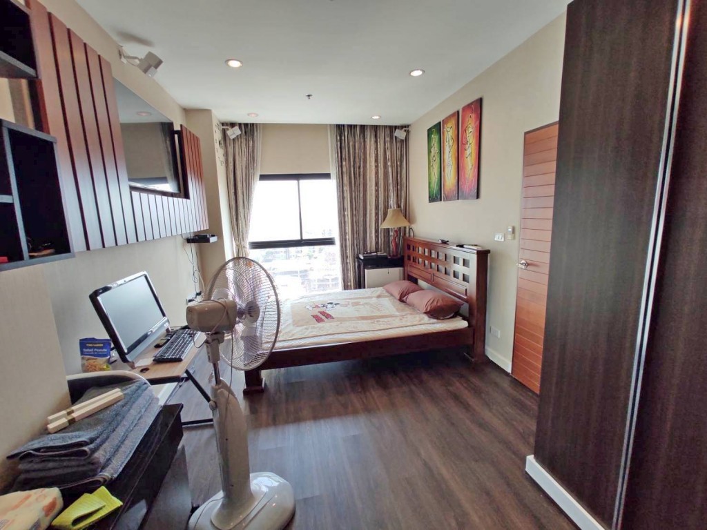 Квартира_The Axis Condo_11