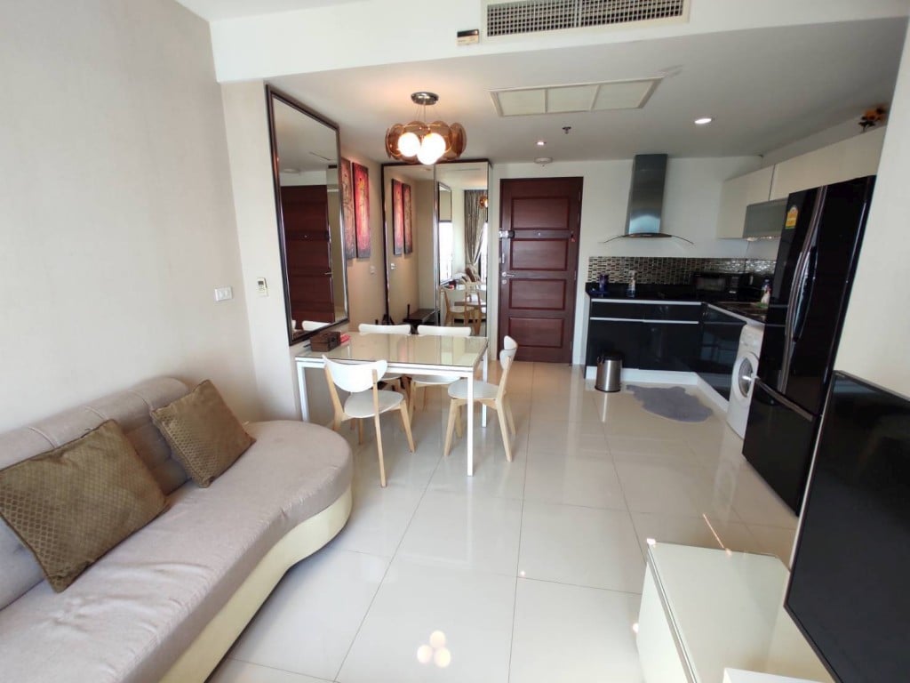 Квартира_The Axis Condo