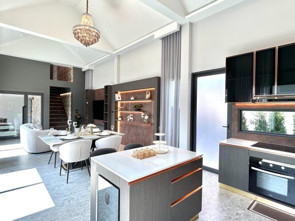 Вилла _4 спальни_350м2_Озеро Мабпрачан