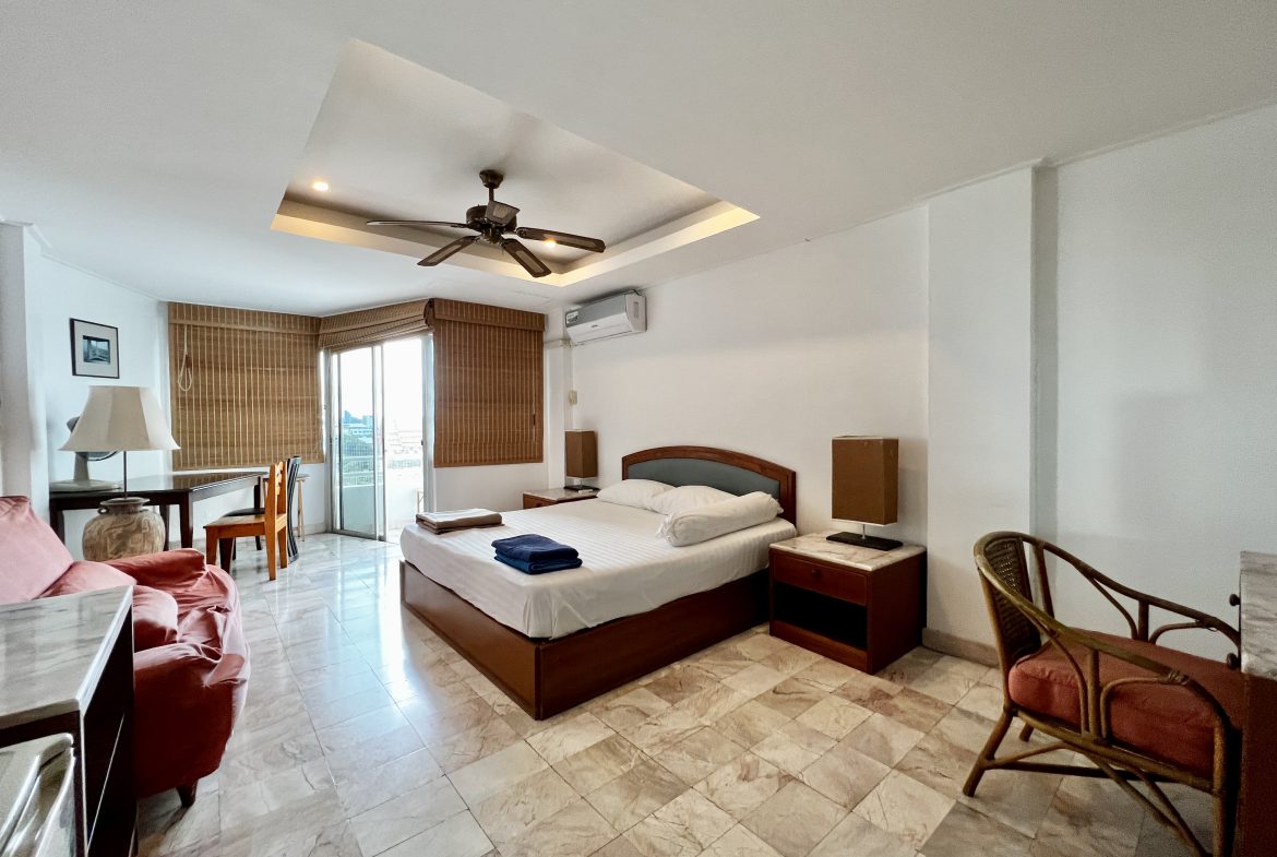 Студия __40м2_Somphong Condotel