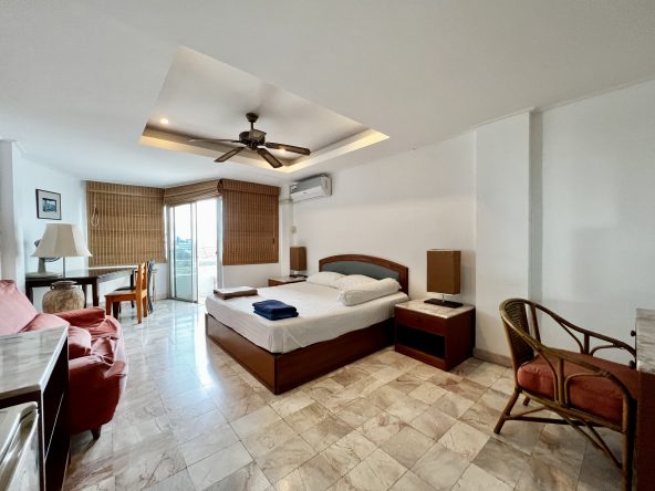 Студия __40м2_Somphong Condotel