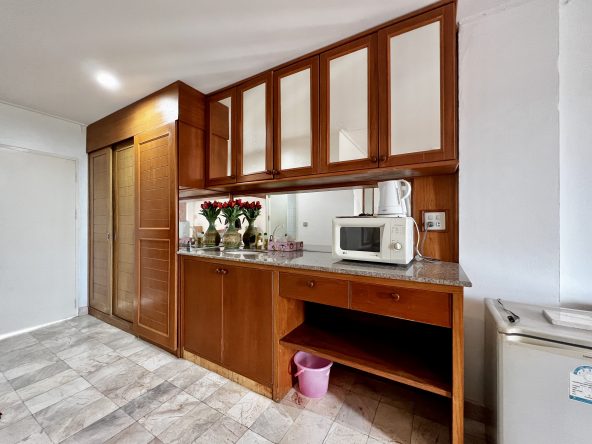 Студия __40м2_Somphong Condotel_1