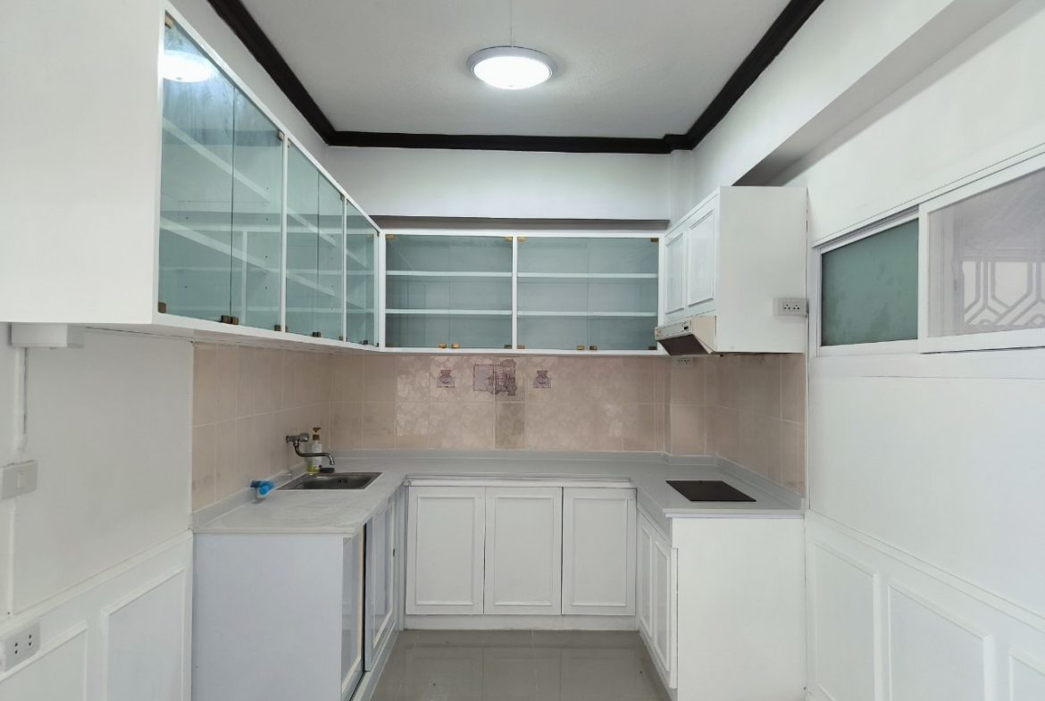 Студия_Sompong Condo_4