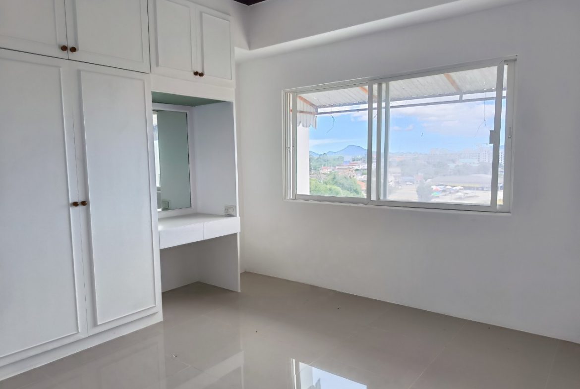 Студия_Sompong Condo_8