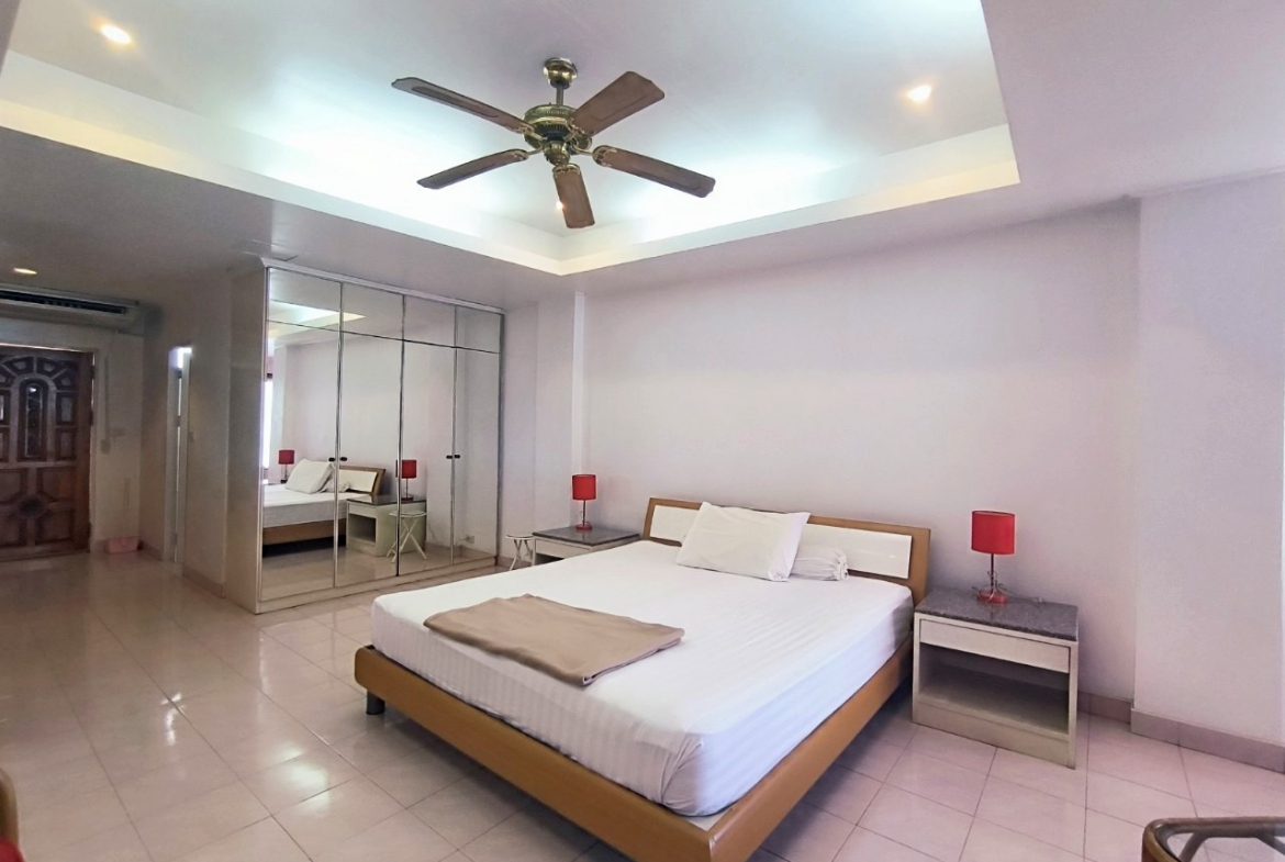 Квартира_Sompong Condo