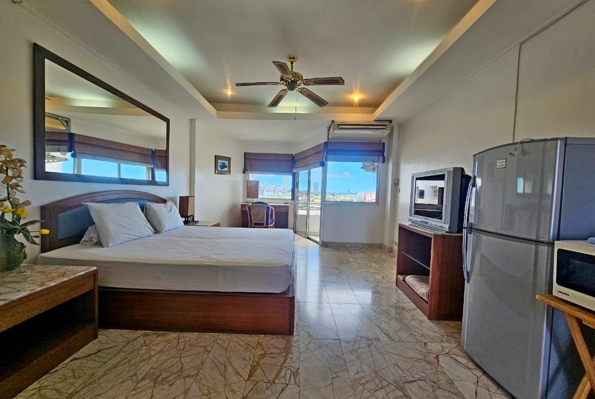 Студия_Sompong Condo_3
