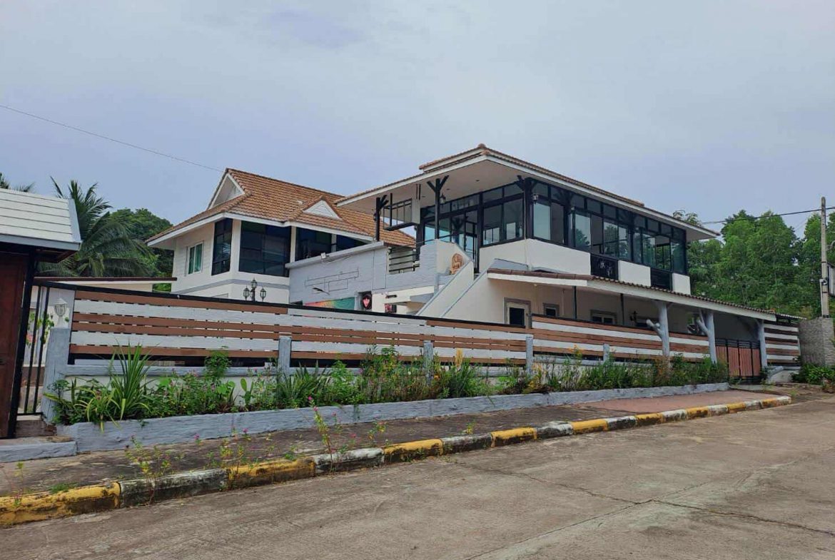 Вилла_PhumanFah Pool Villa