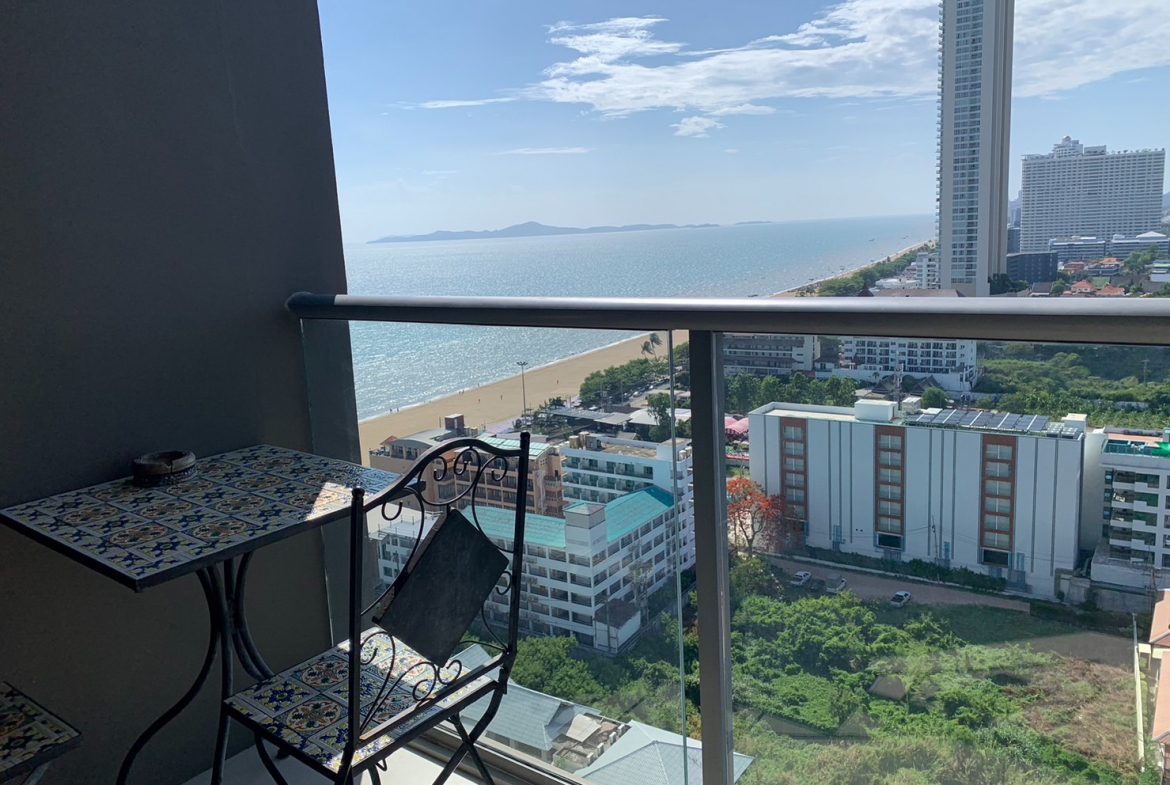 Квартира_Aeras Condo