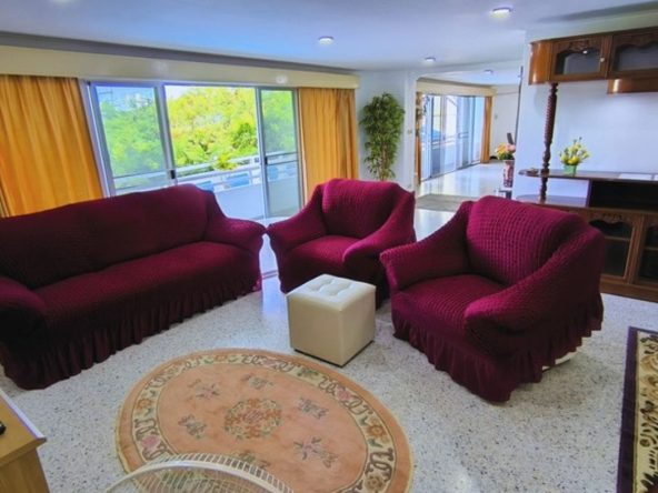 Квартира_Sompong Condo