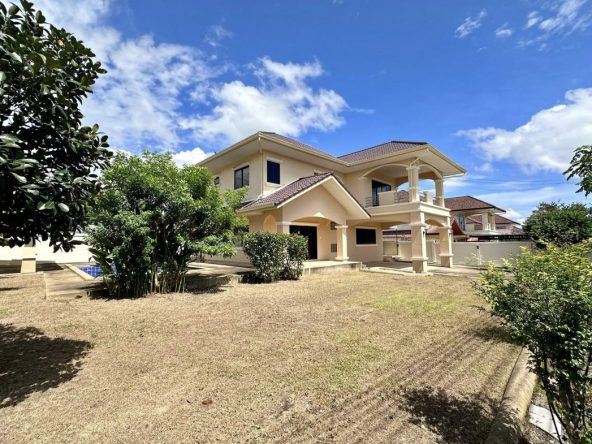 Вилла_Озеро Мабпрачан