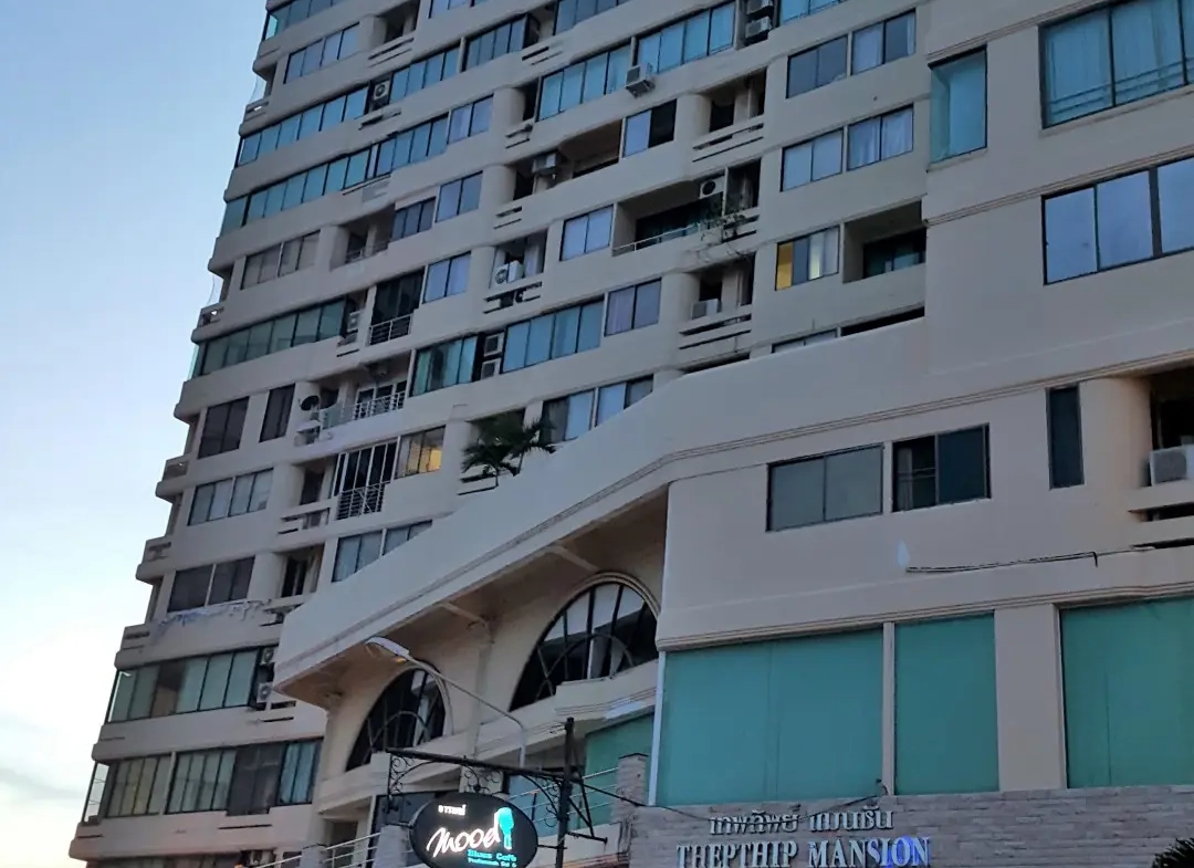 Квартира_Thepthip Mansion
