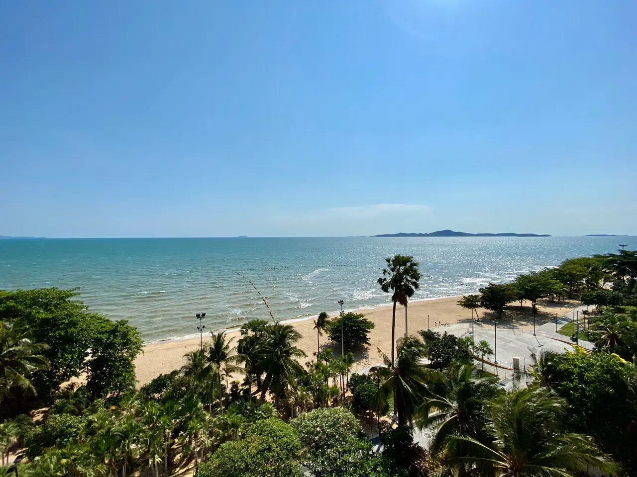 Квартира_Baan Haad UThong condominium_11