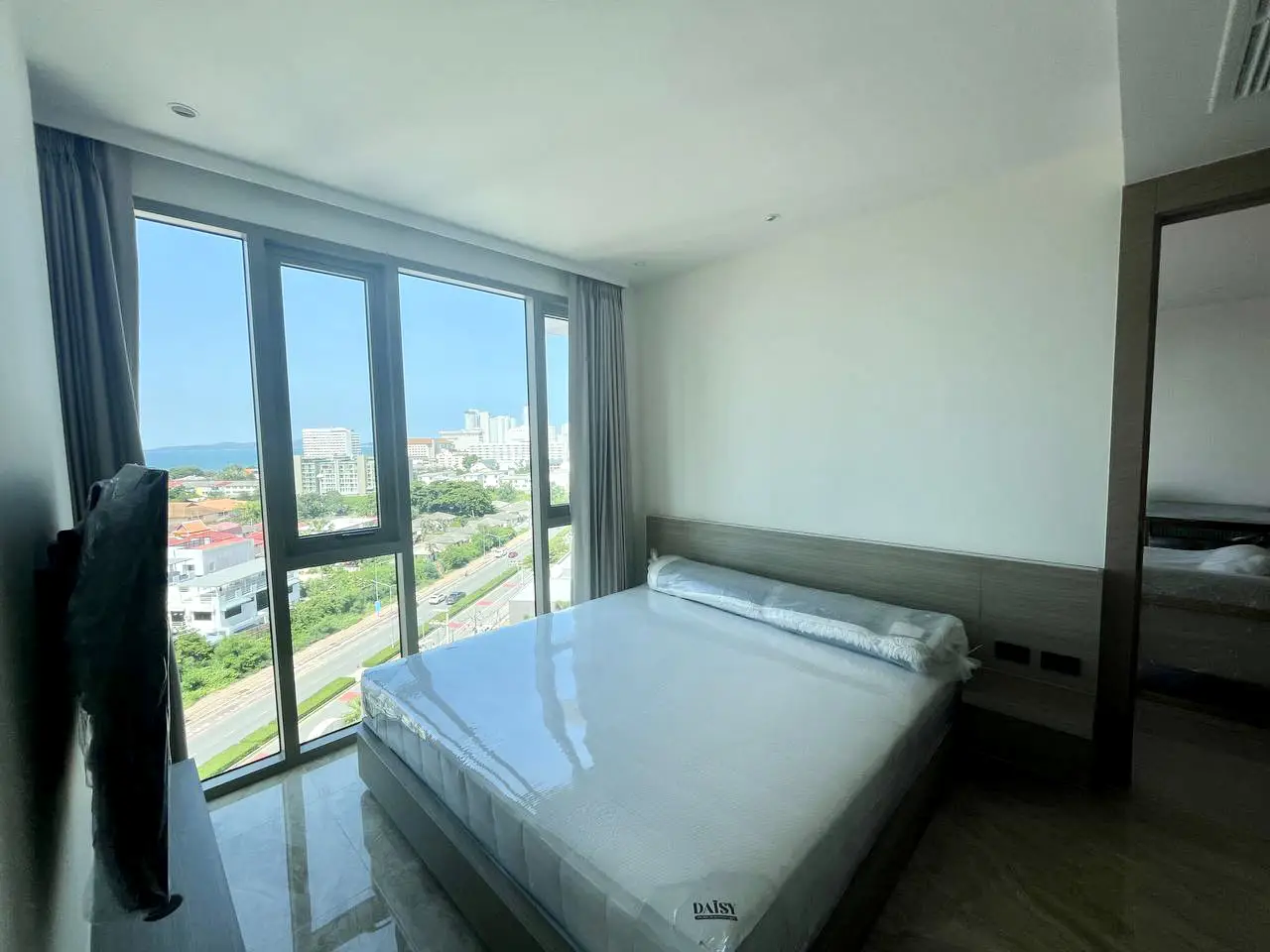 Квартира_Riviera Ocean Drive_8