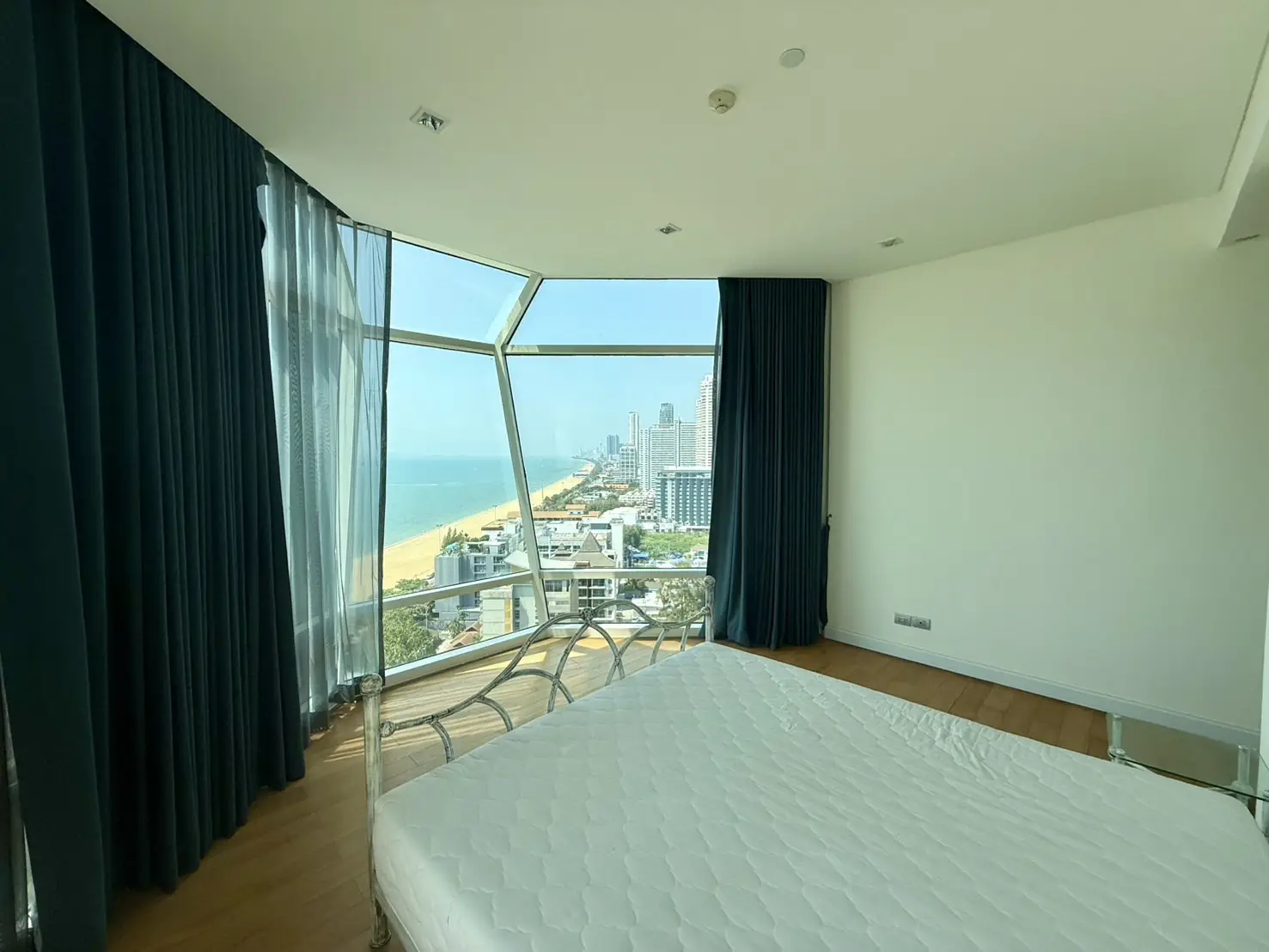 Квартира_Reflection Jomtien Beach Pattaya_9