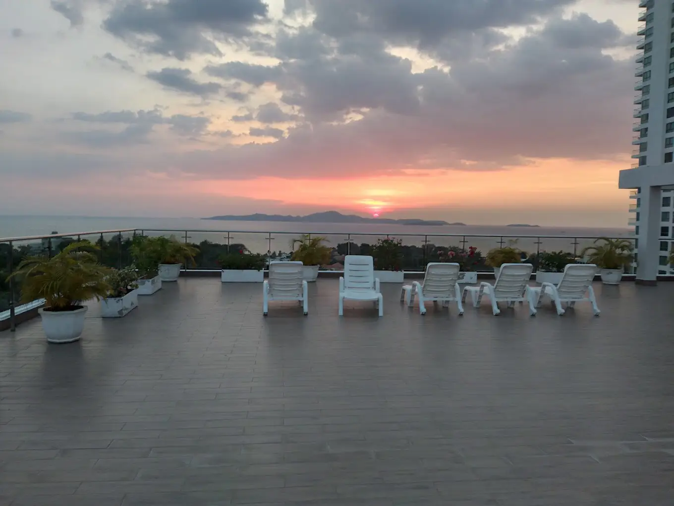 Квартира_Sunset Boulevard Residence 1_2