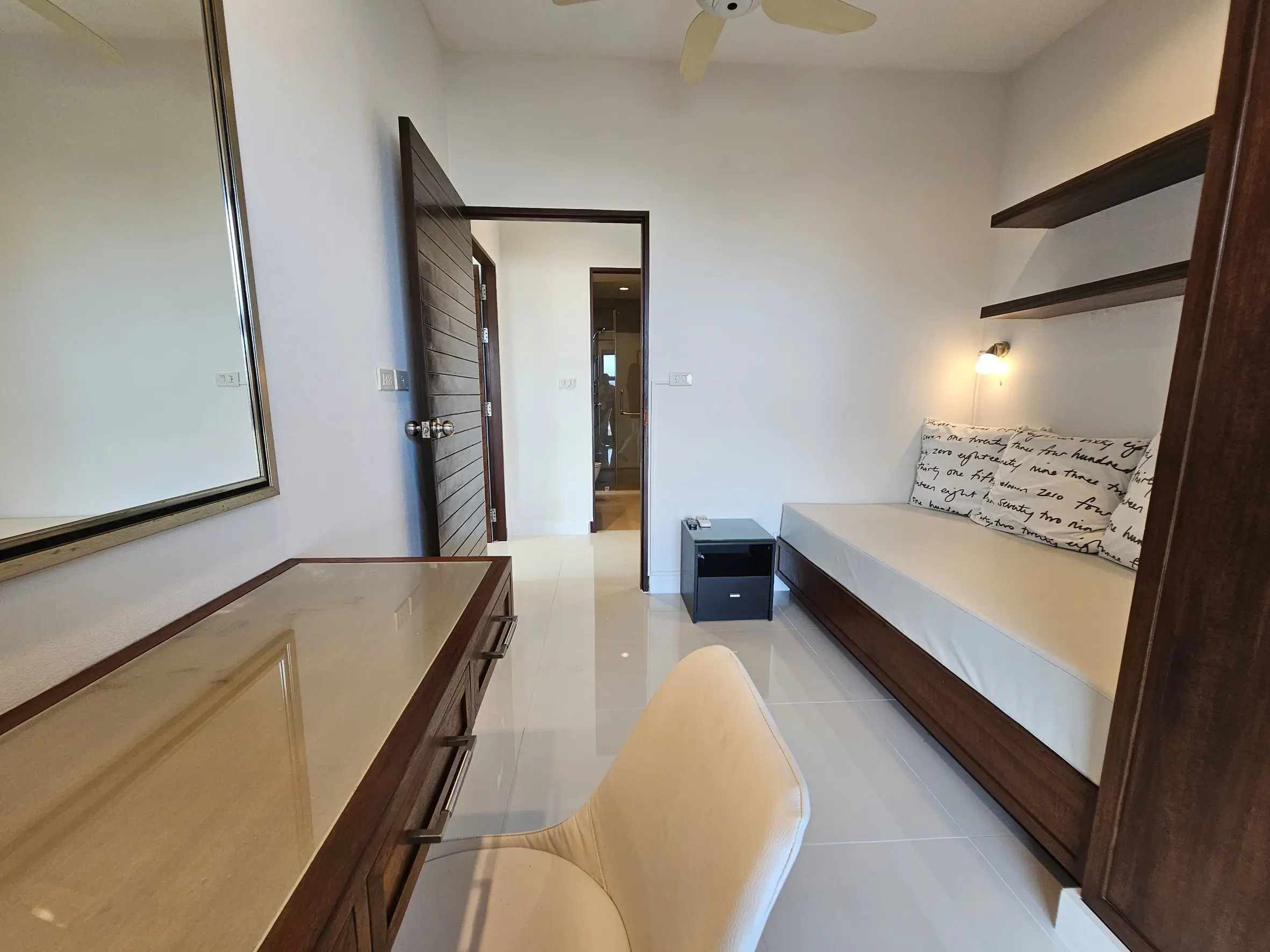 Квартира_The Axis Condo_11