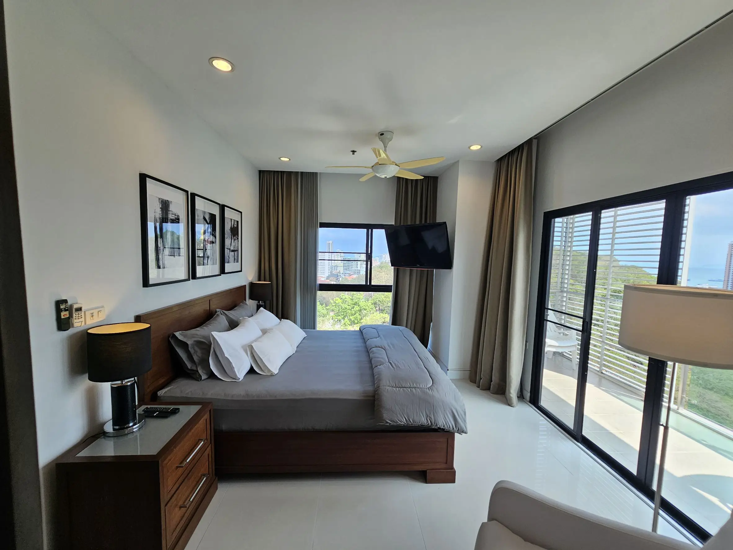 Квартира_The Axis Condo_12