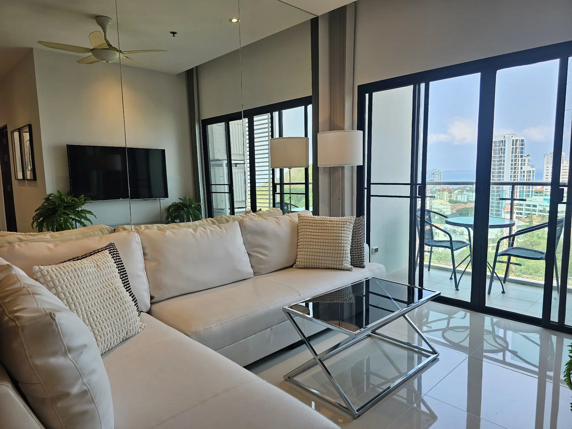 Квартира_The Axis Condo_4