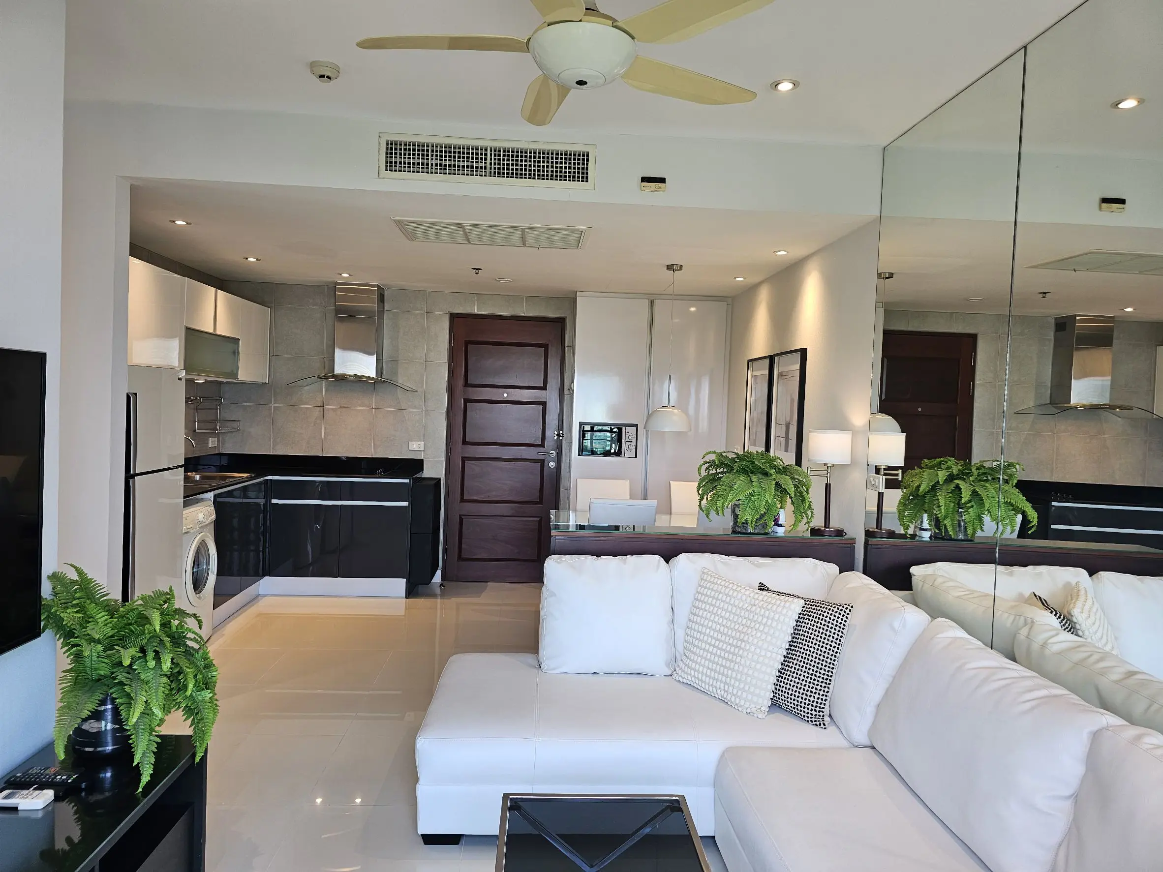 Квартира_The Axis Condo_10