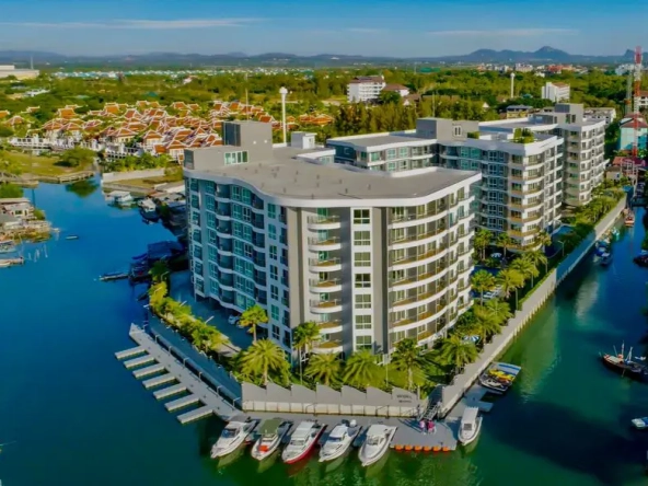 Квартира_Whale Marina Condo