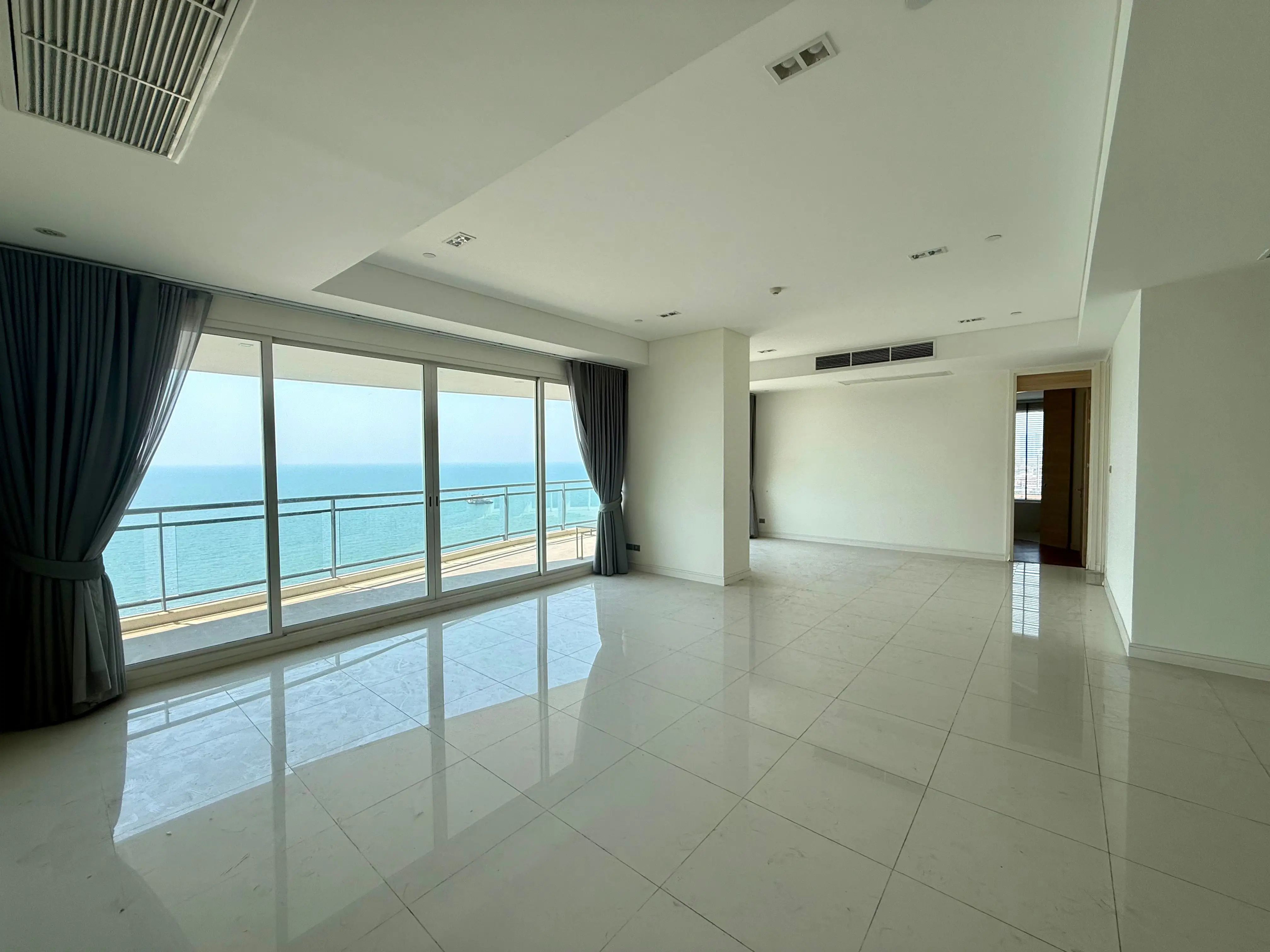 Квартира_Reflection Jomtien Beach Pattaya_5