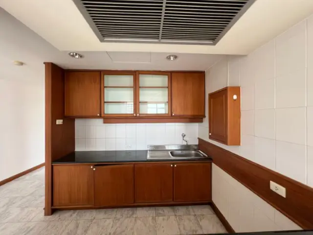 Квартира_The Peak Towers_11