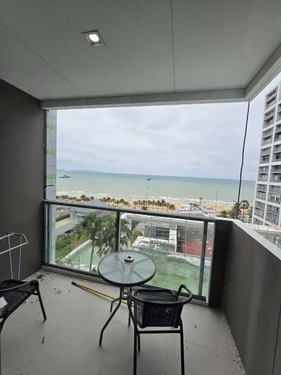 Квартира_Aeras Condo