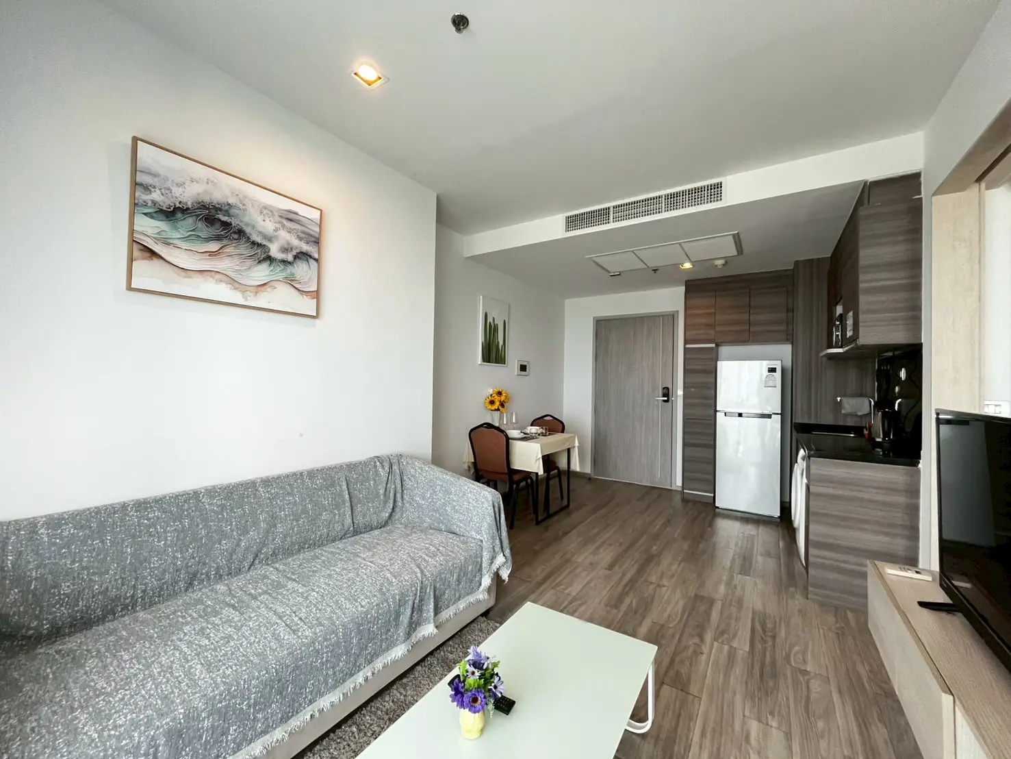 Квартира_Aeras Condo_2