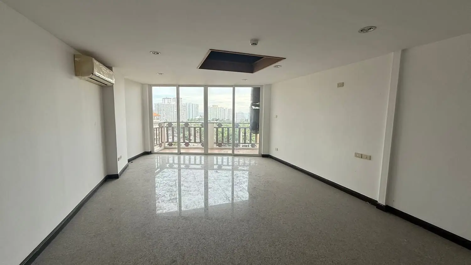 Квартира_Royal Hill Resort Condo_3