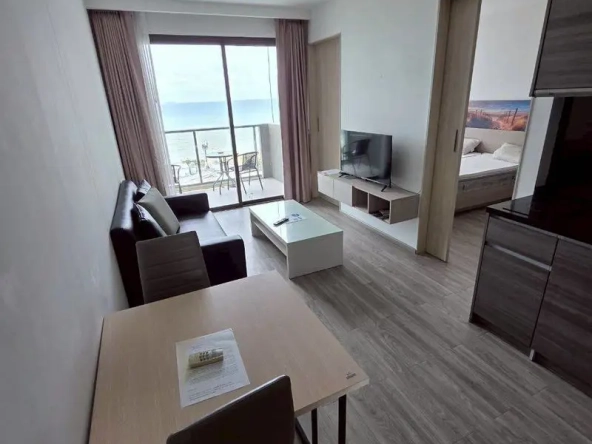 Квартира_Aeras Condo