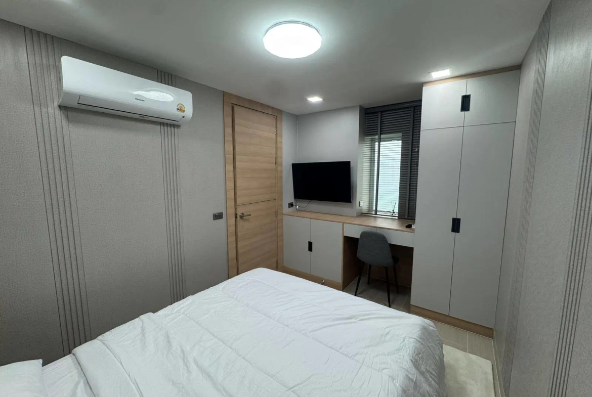 Квартира_A.D. Hyatt Condo_12