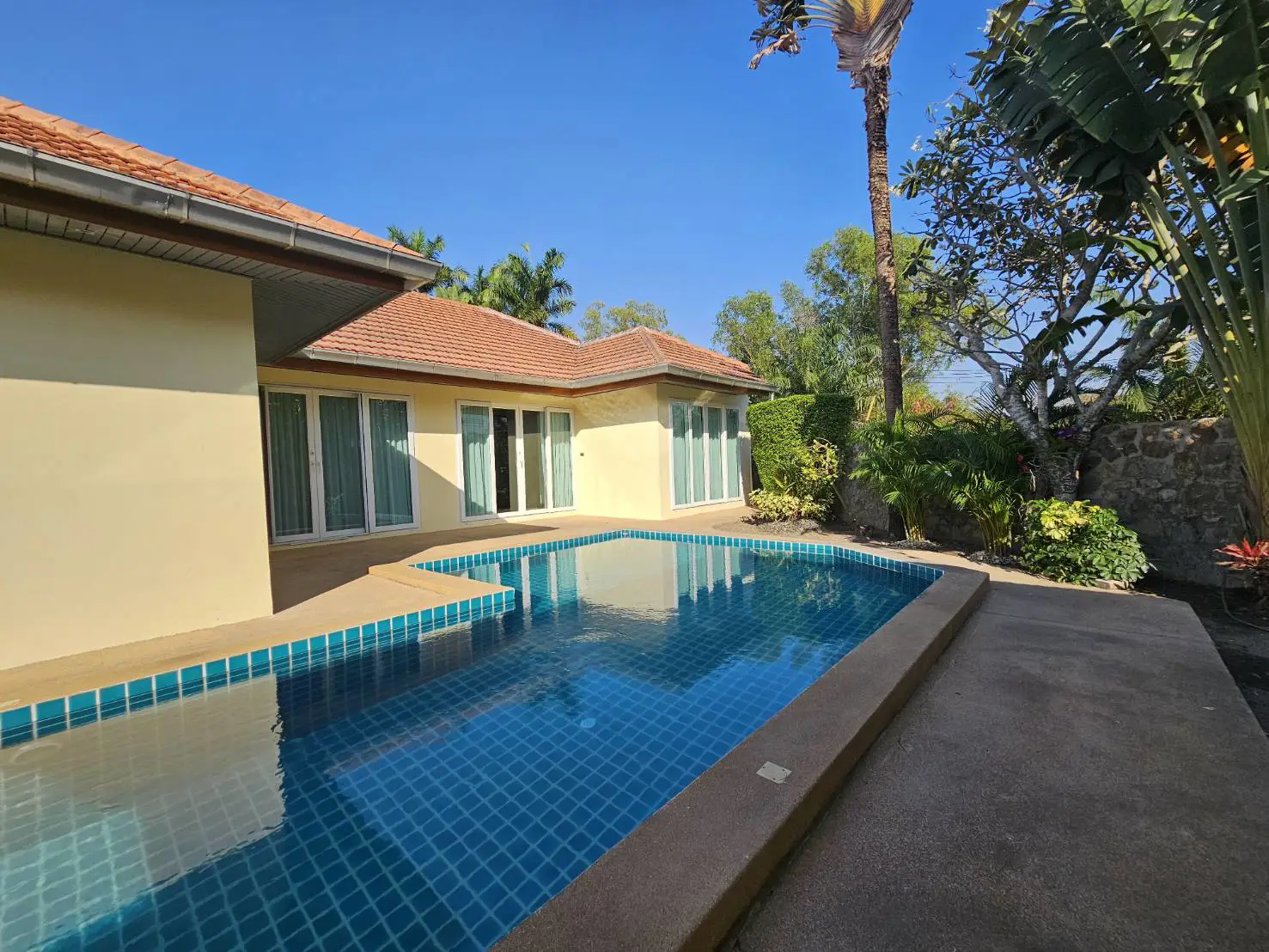 Вилла_Озеро Мабпрачан