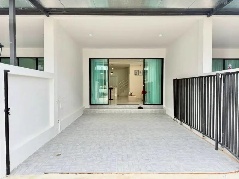 Вилла_Rattanakorn Village_2