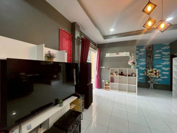 Вилла_Rattanakorn Village_2