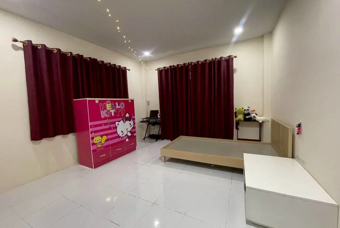 Вилла_Rattanakorn Village_11