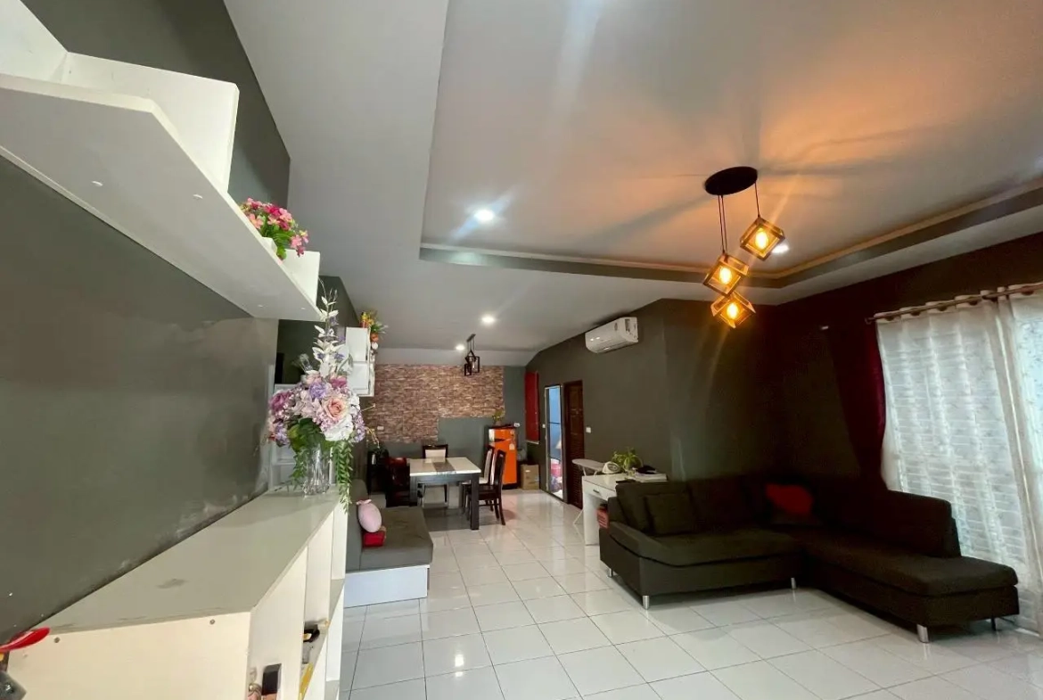 Вилла_Rattanakorn Village_6