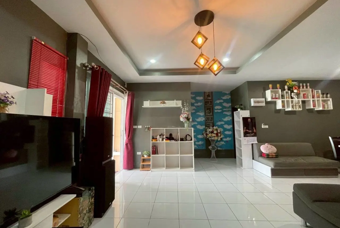 Вилла_Rattanakorn Village_7