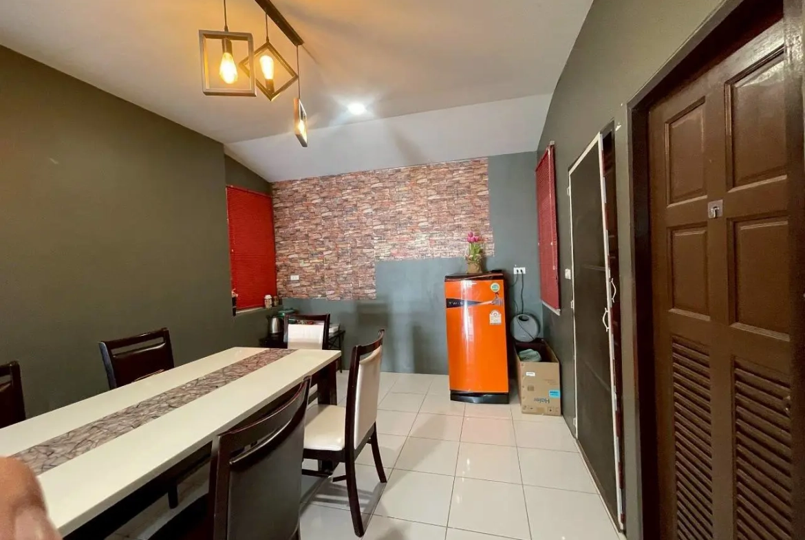 Вилла_Rattanakorn Village_10